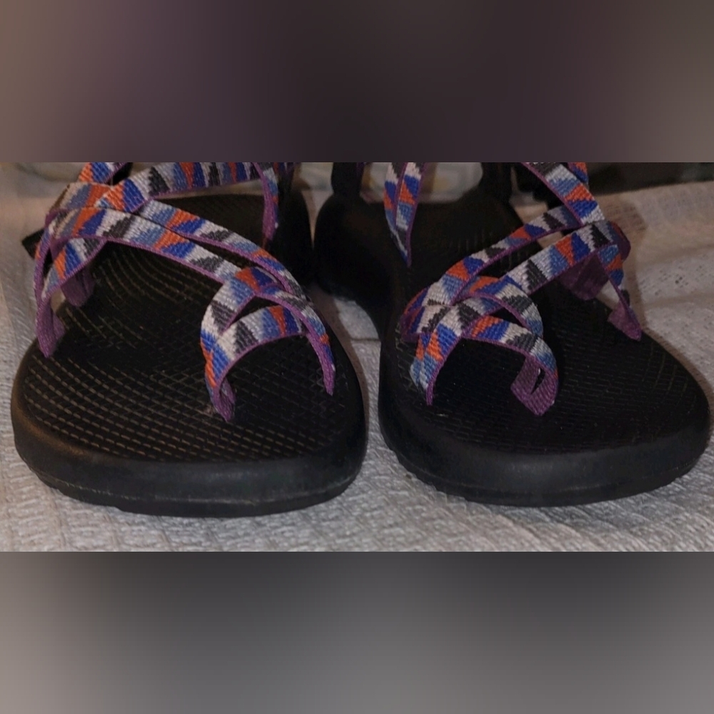 Chacos ZX Womens 6M Strappy Sandals Triangle Pattern Happy Camper Purple Shoes - Picture 5 of 9